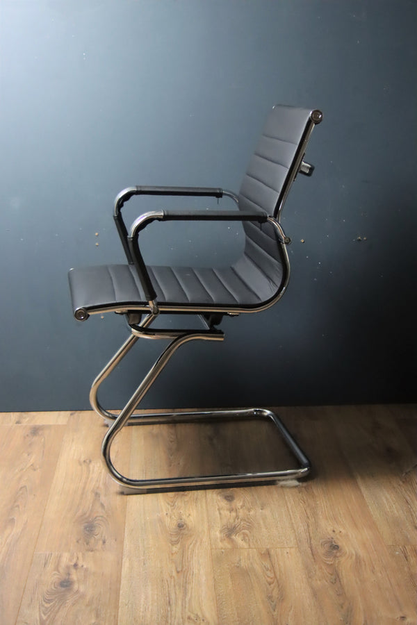 Black Ribbed Dining Chair: Danny
